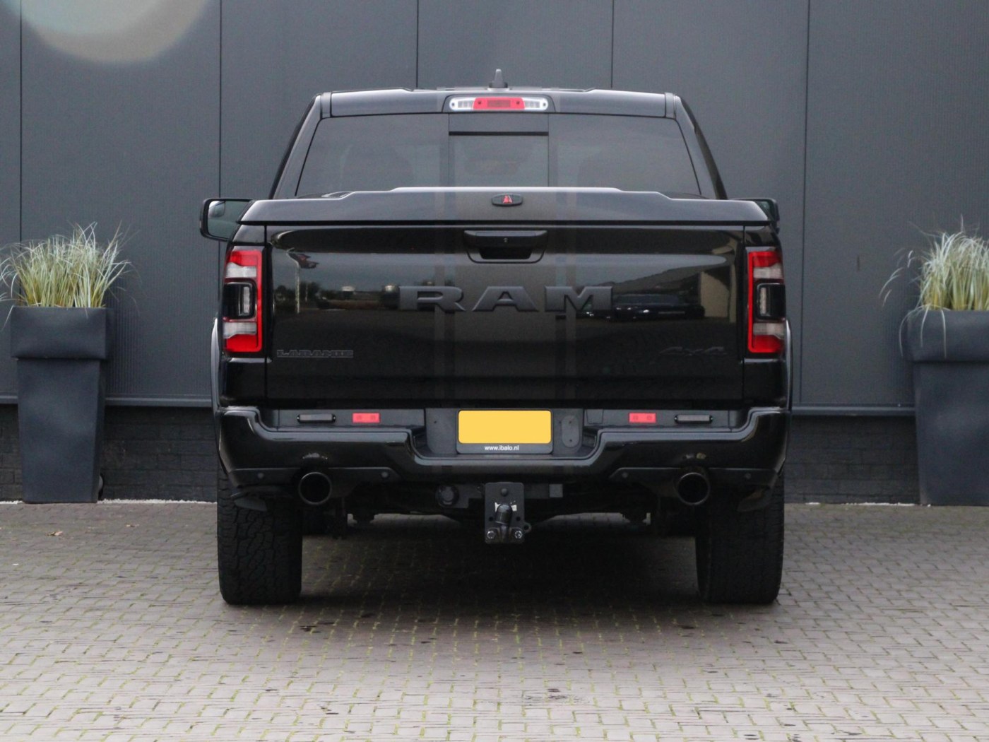 Dodge Ram 1500 5.7 V8 4x4 Crew Cab Laramie G/T — foto 12 van 56