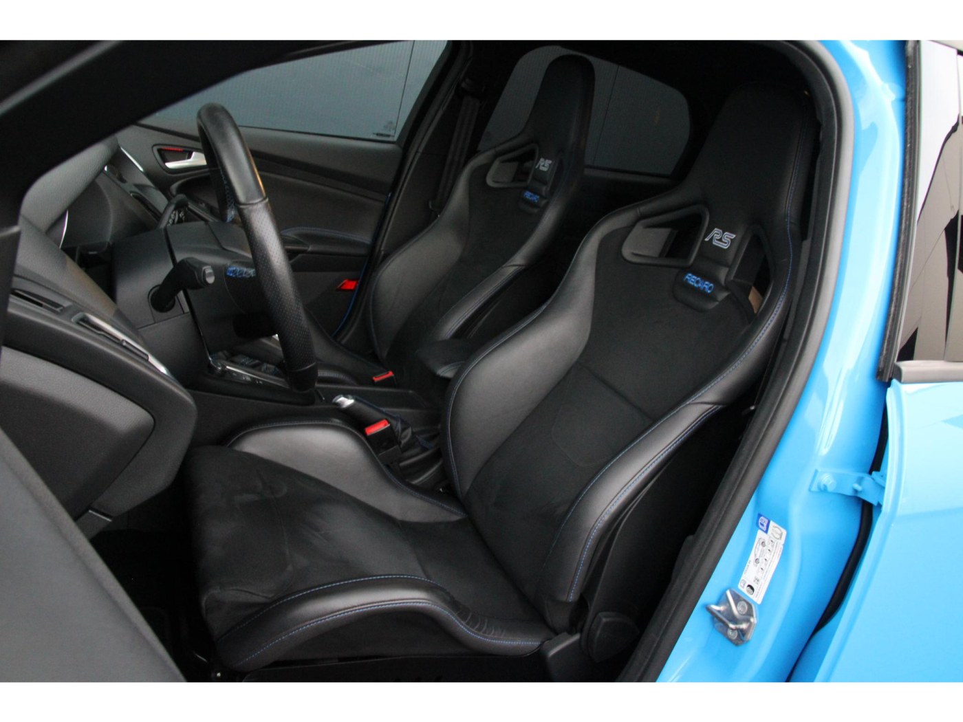 Ford Focus 2.3 RS — foto 3 van 46