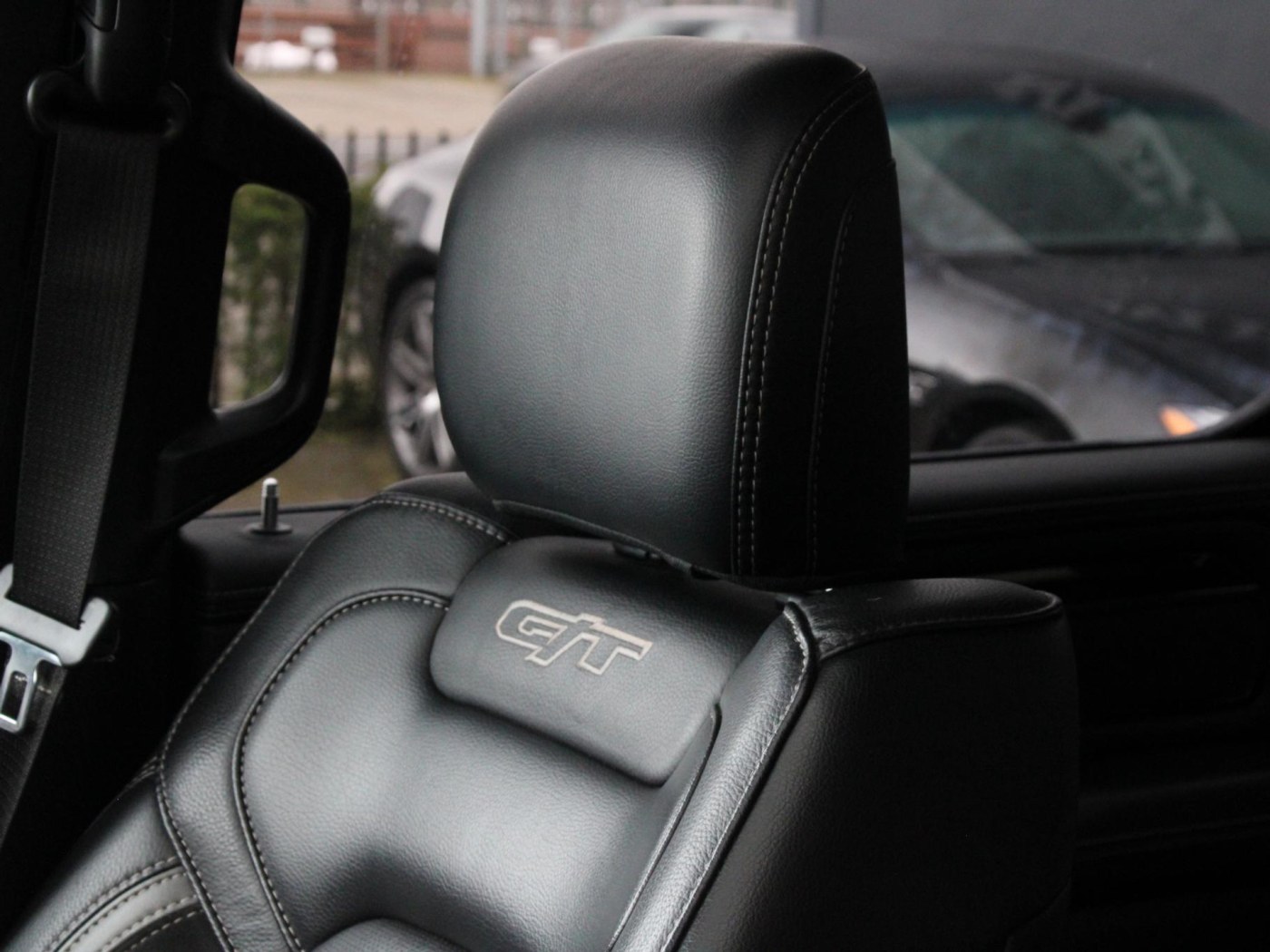 Dodge Ram 1500 5.7 V8 4x4 Crew Cab Laramie G/T — foto 33 van 56