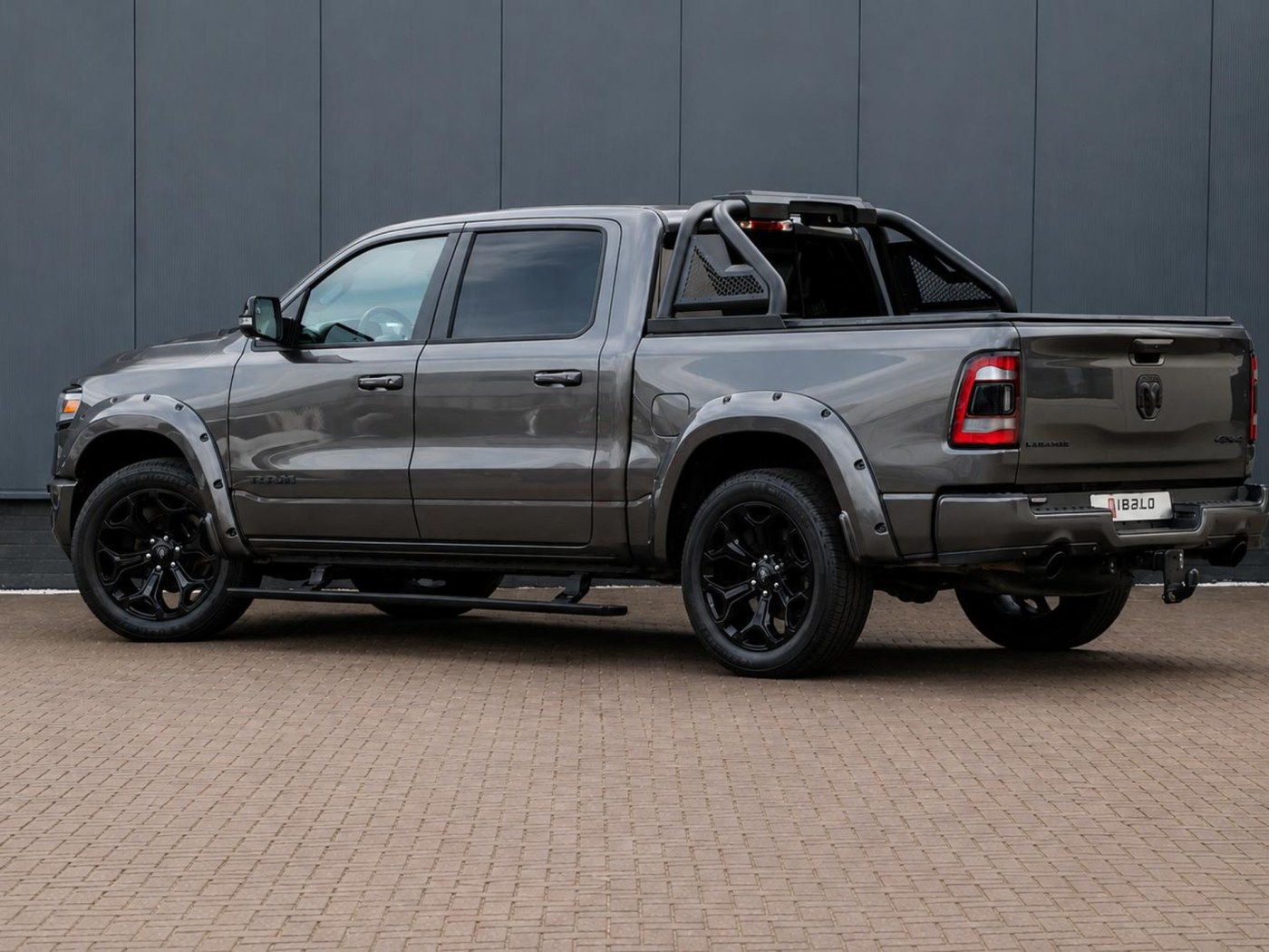 Dodge Ram 1500 5.7 V8 Crew Cab Limited Night Edition — foto 77 van 78