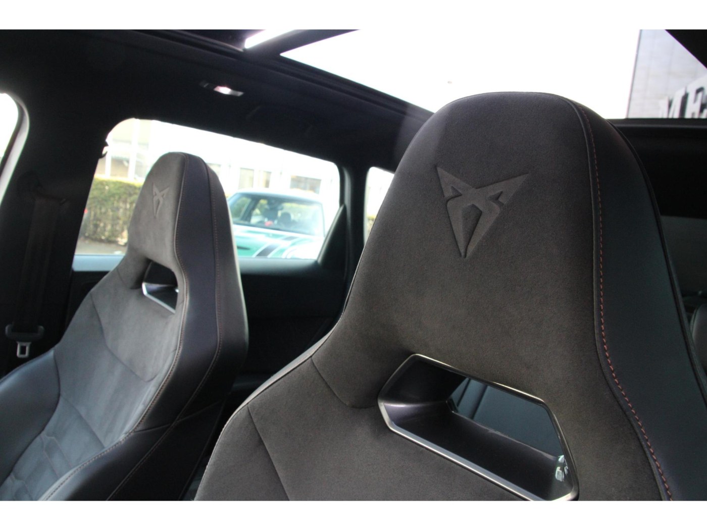 CUPRA Ateca 2.0 TSI 4DRIVE | Trekhaak | BEATS | Pano | — foto 7 van 58