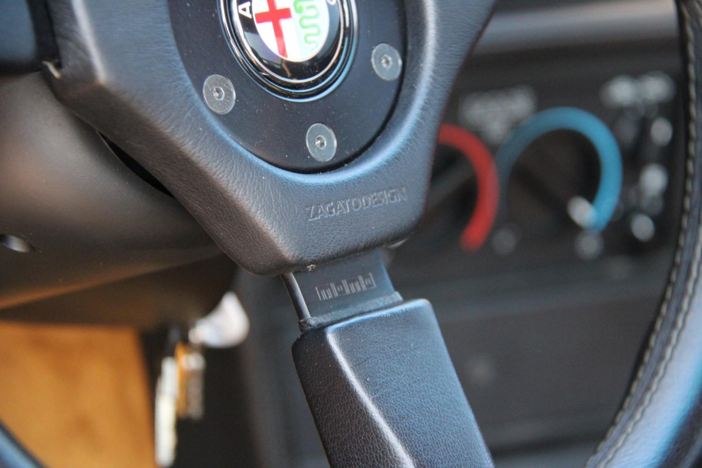 Alfa Romeo SZ Coupé — foto 37 van 43