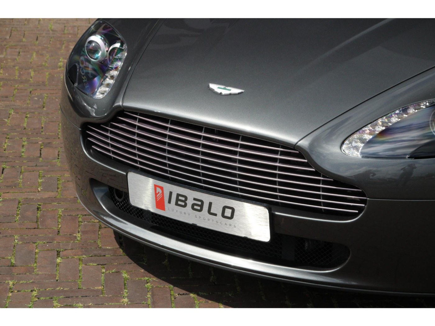 Aston Martin V8 Vantage — foto 8 van 45