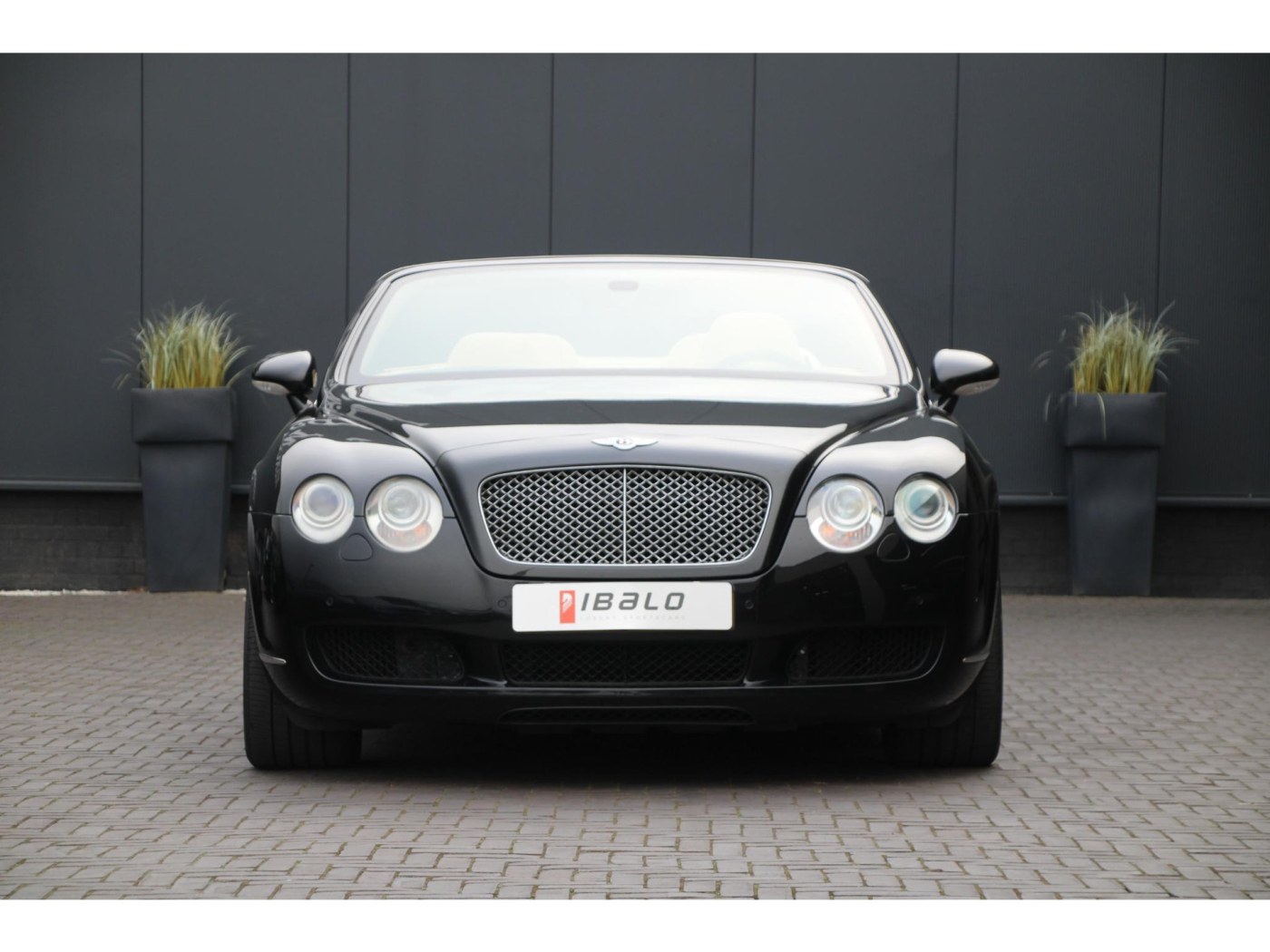 Bentley Continental GTC W12 560pk — foto 49 van 57