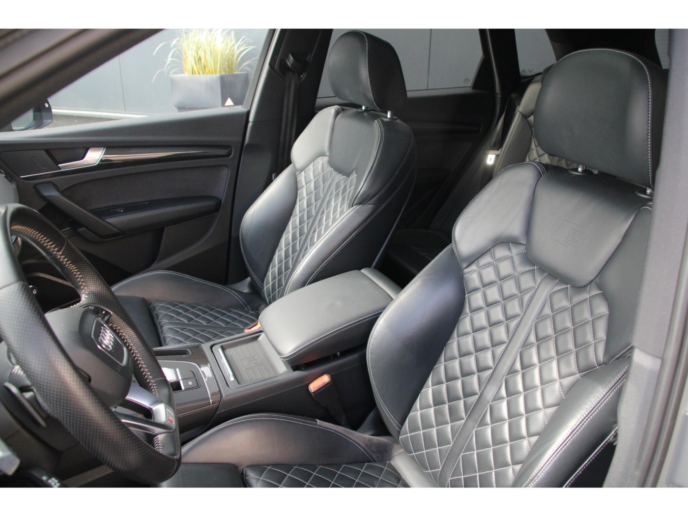 Audi Q5 2.0 TFSI quattro S Line Edition — foto 4 van 33
