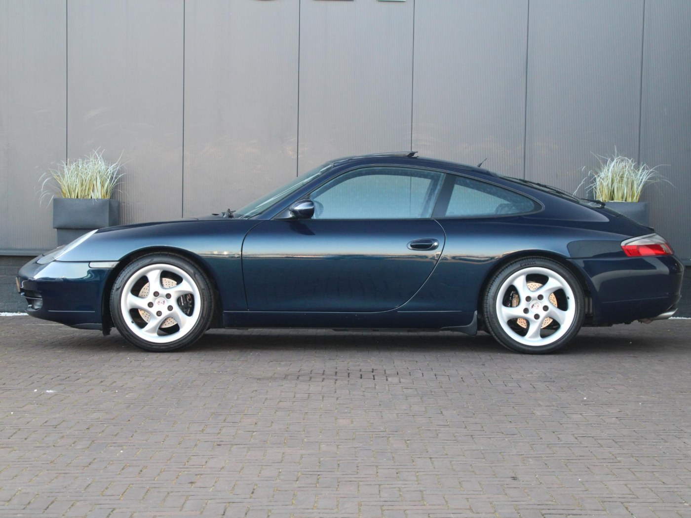 Porsche 911 3.4 Coupé Carrera (996) — foto 7 van 32