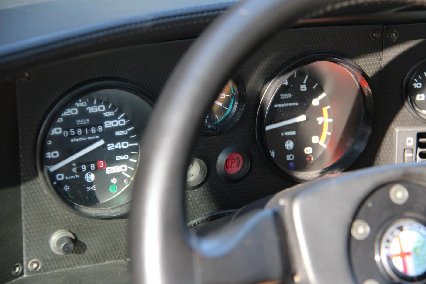 Alfa Romeo SZ Coupé — foto 38 van 43