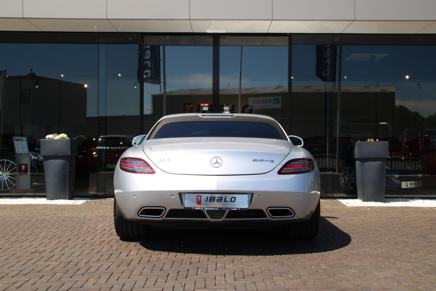 Mercedes-Benz SLS AMG Coupé — foto 21 van 47