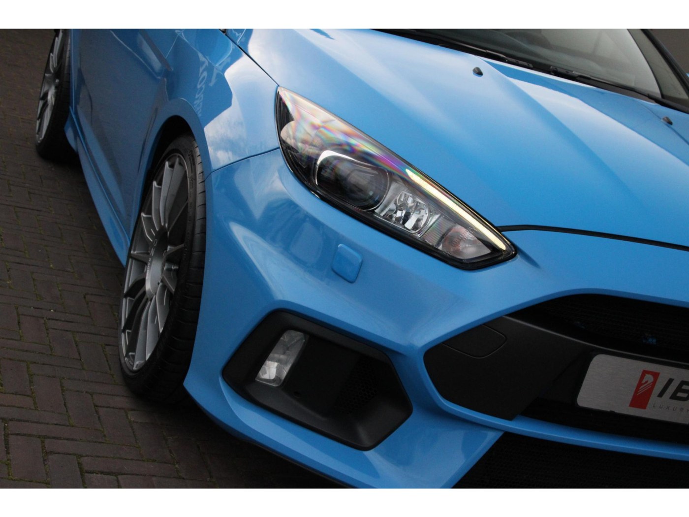 Ford Focus 2.3 RS — foto 9 van 46