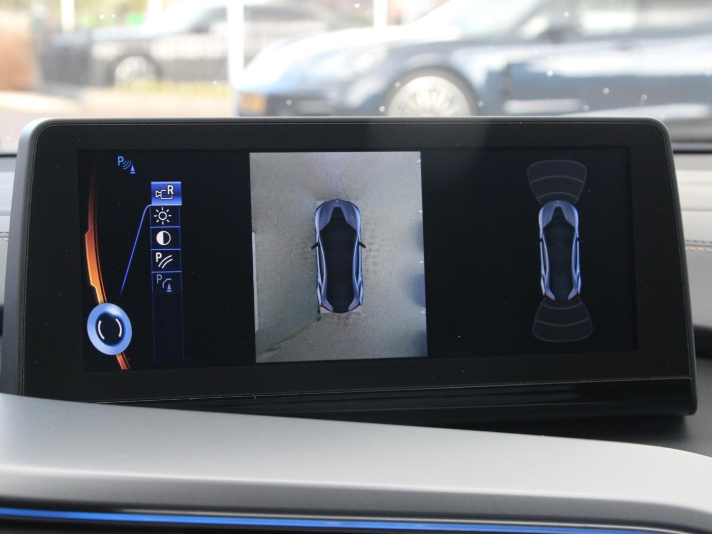 BMW i8 Pure Impulse — foto 41 van 56