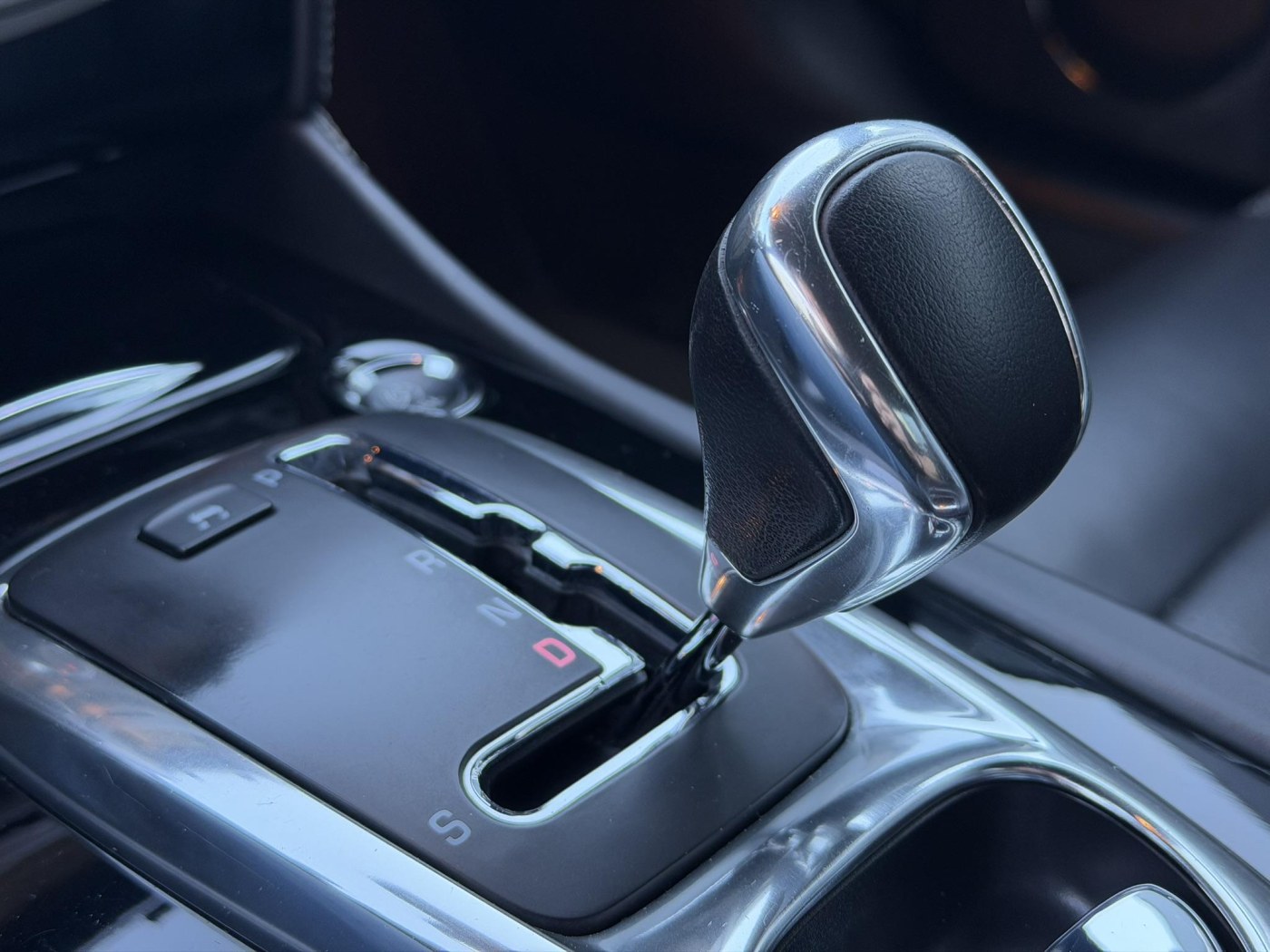 Jaguar XKR-S 4.2 V8 Coupé — foto 65 van 71