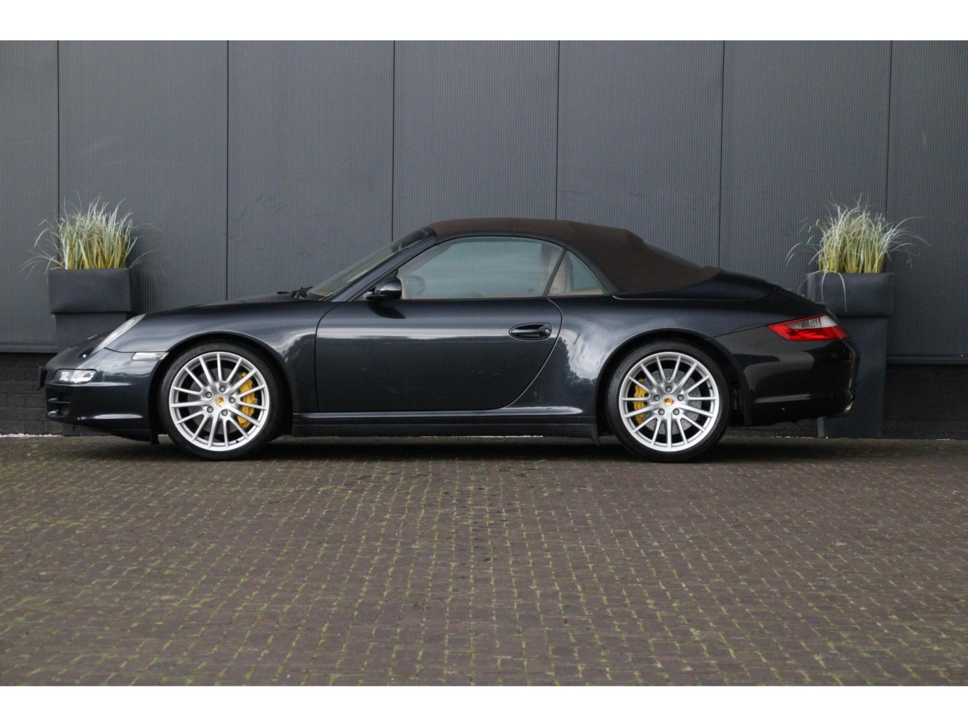 Porsche 911 Cabrio 3.8 Carrera 4S (997) — foto 18 van 40
