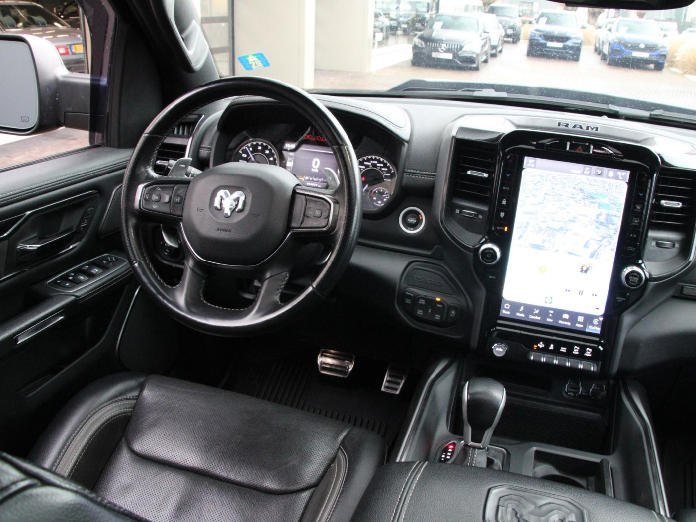 Dodge Ram 1500 5.7 V8 4x4 Crew Cab Laramie G/T — foto 3 van 56