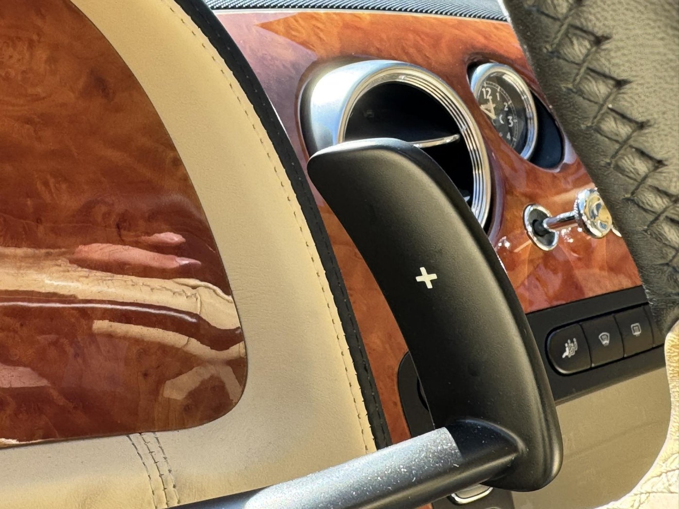 Bentley Continental GTC W12 560pk — foto 38 van 57
