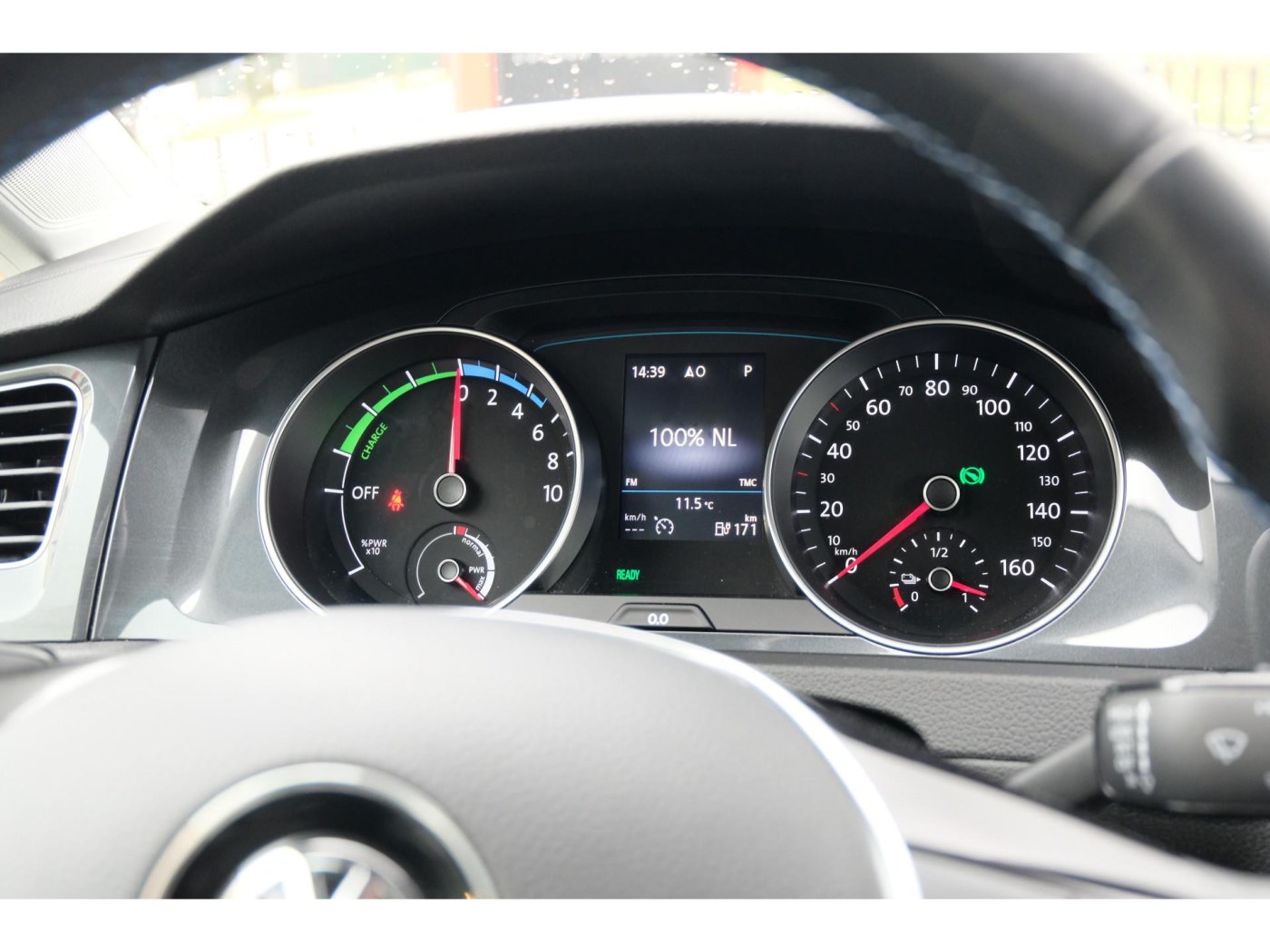 Volkswagen e-Golf E-DITION — foto 19 van 37