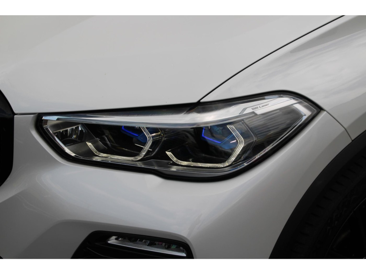 BMW X5 xDrive45e X-Line — foto 9 van 66