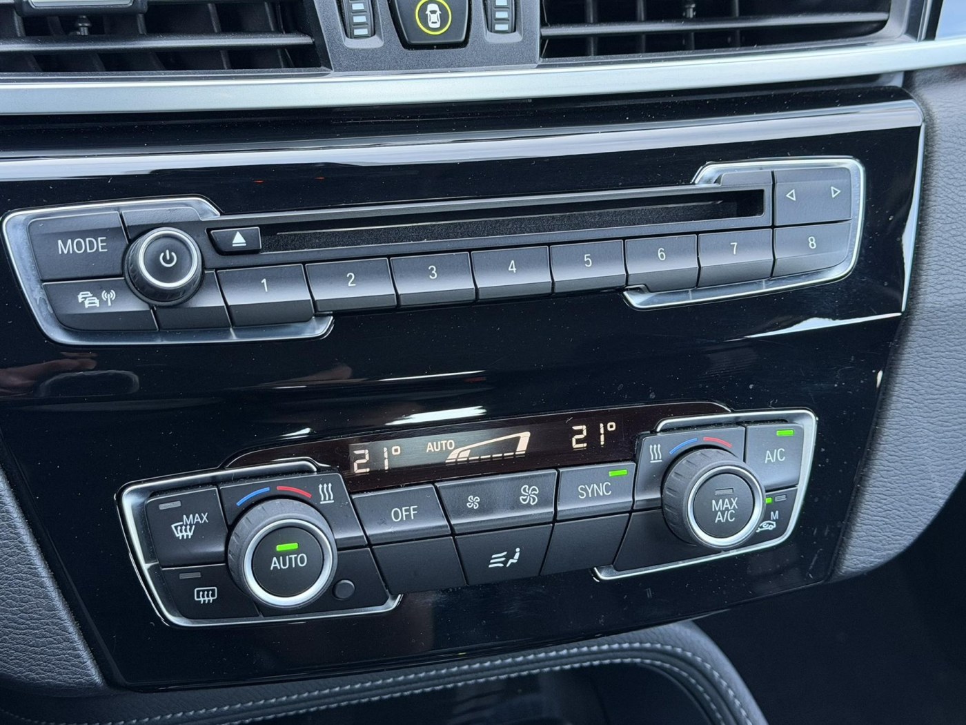 BMW X1 sDrive20i SportLine — foto 30 van 43