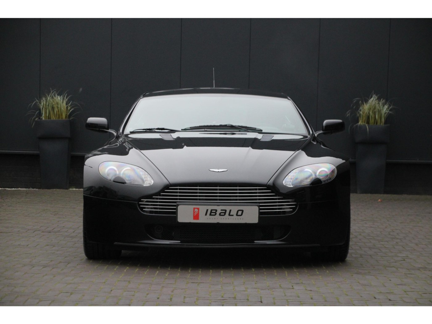 Aston Martin V8 Vantage V8 — foto 33 van 49