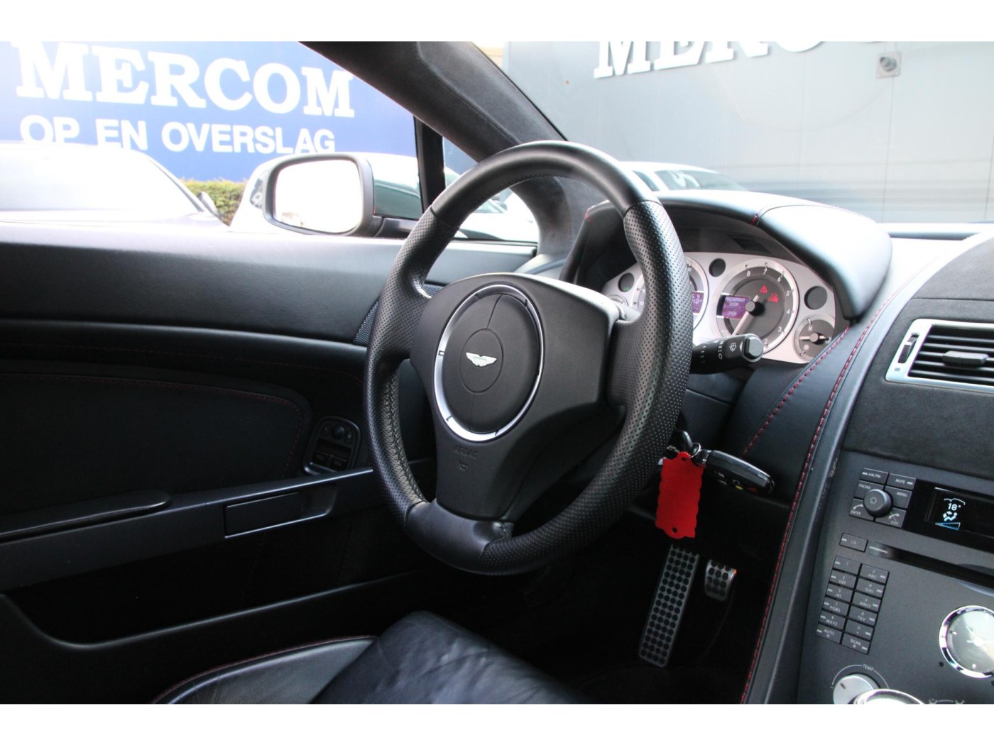 Aston Martin V8 Vantage — foto 42 van 42