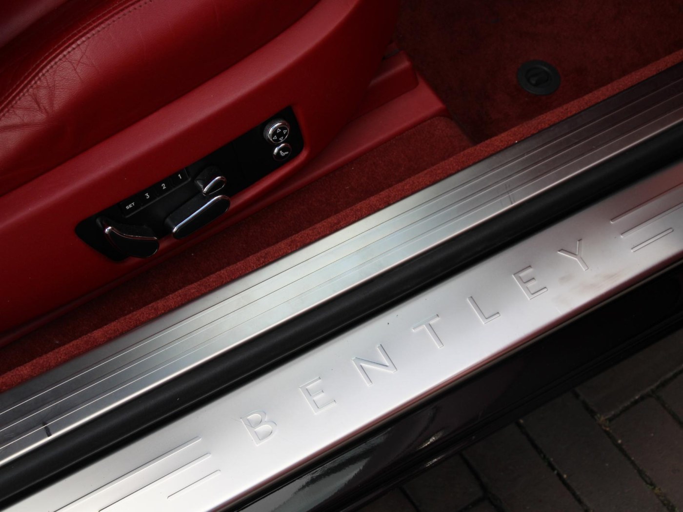 Bentley Continental GT W12 560pk — foto 30 van 30