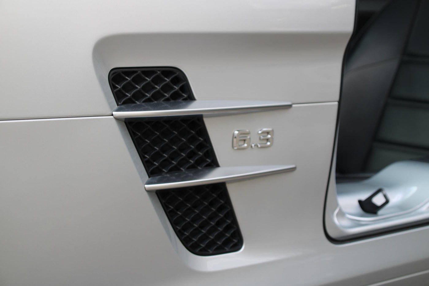 Mercedes-Benz SLS AMG Coupé — foto 19 van 47