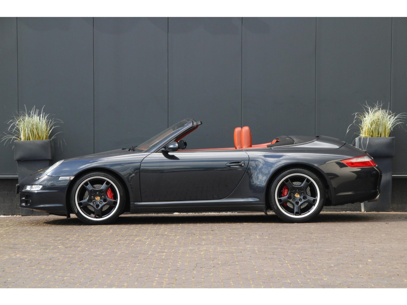Porsche 911 Carrera 4S Cabrio | BTW | PCCM+ | Youngtimer | — foto 15 van 39