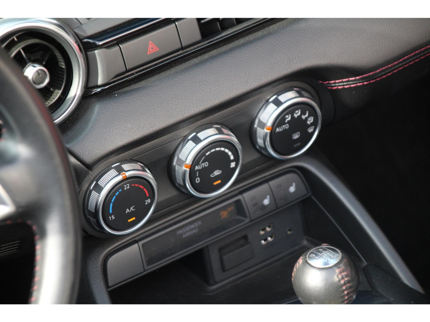 Mazda MX-5 1.5 SkyActiv-G 131 GT-M — foto 22 van 28