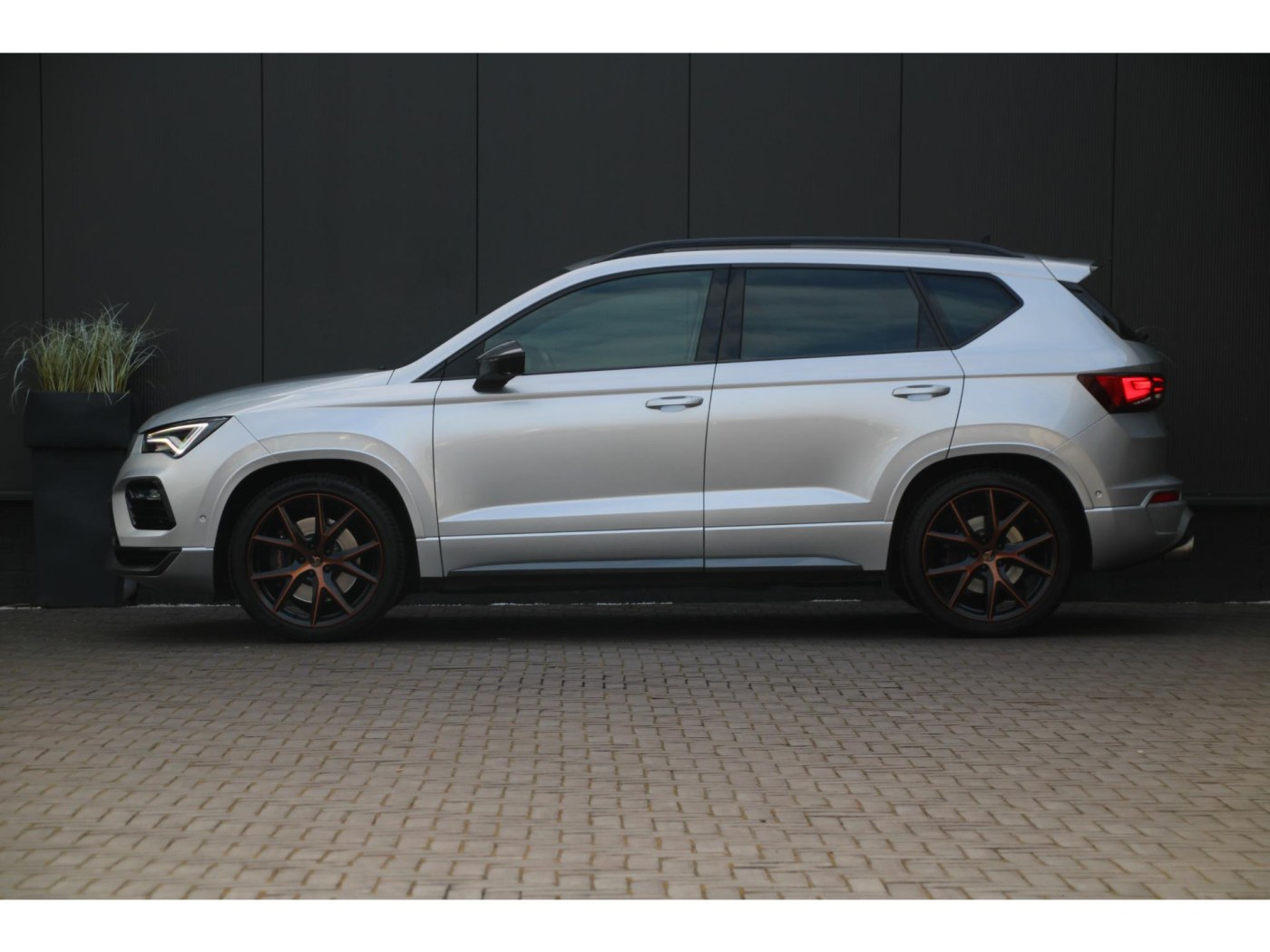CUPRA Ateca 2.0 TSI 4DRIVE | Trekhaak | BEATS | Pano | — foto 13 van 58