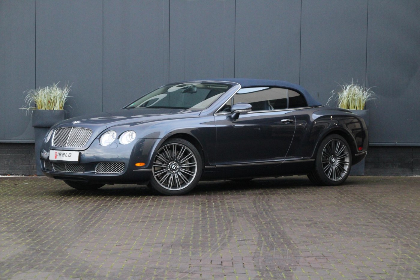 Bentley Continental GTC 6.0 W12 — foto 11 van 47
