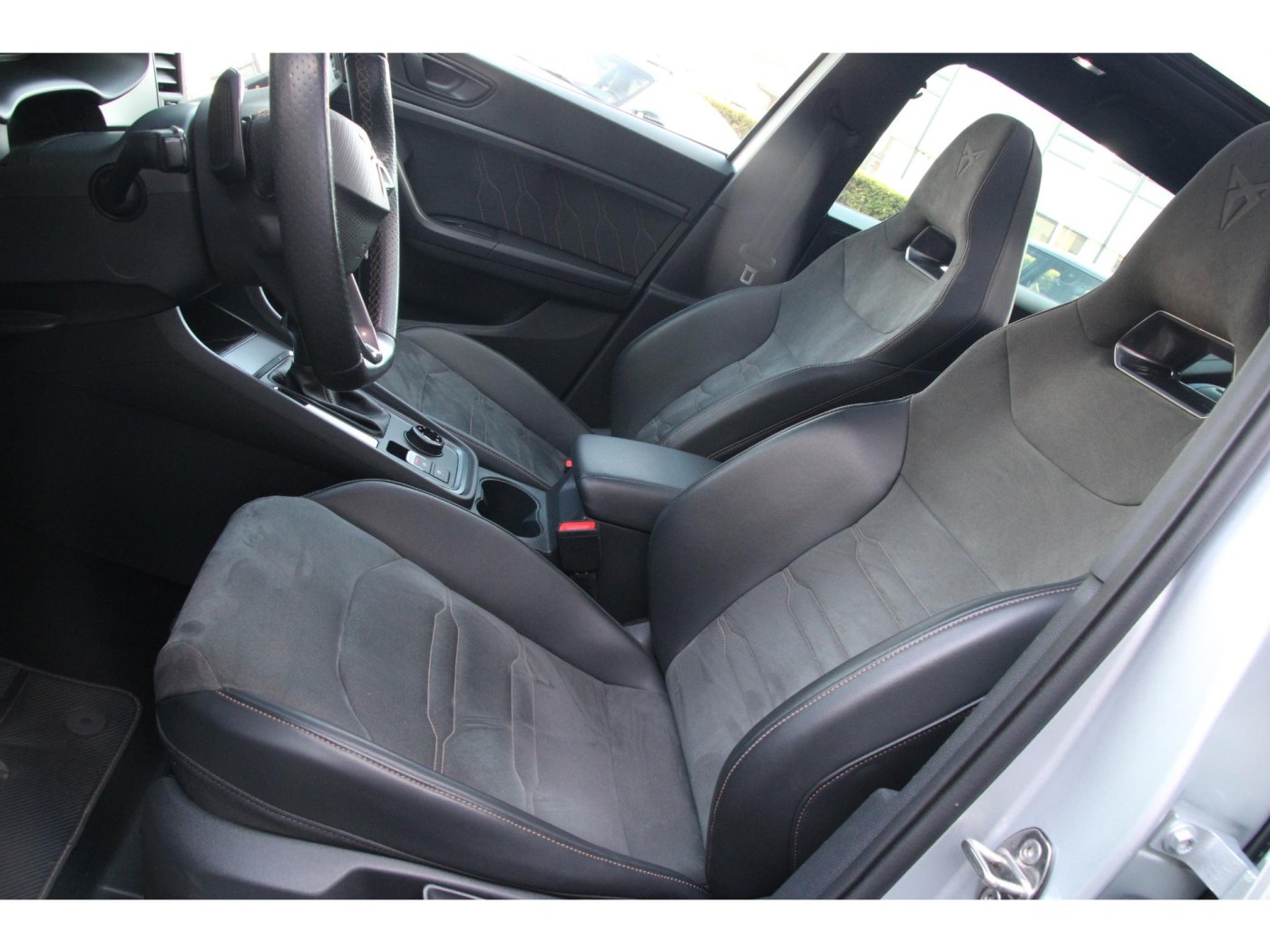 CUPRA Ateca 2.0 TSI 4DRIVE | Trekhaak | BEATS | Pano | — foto 3 van 58
