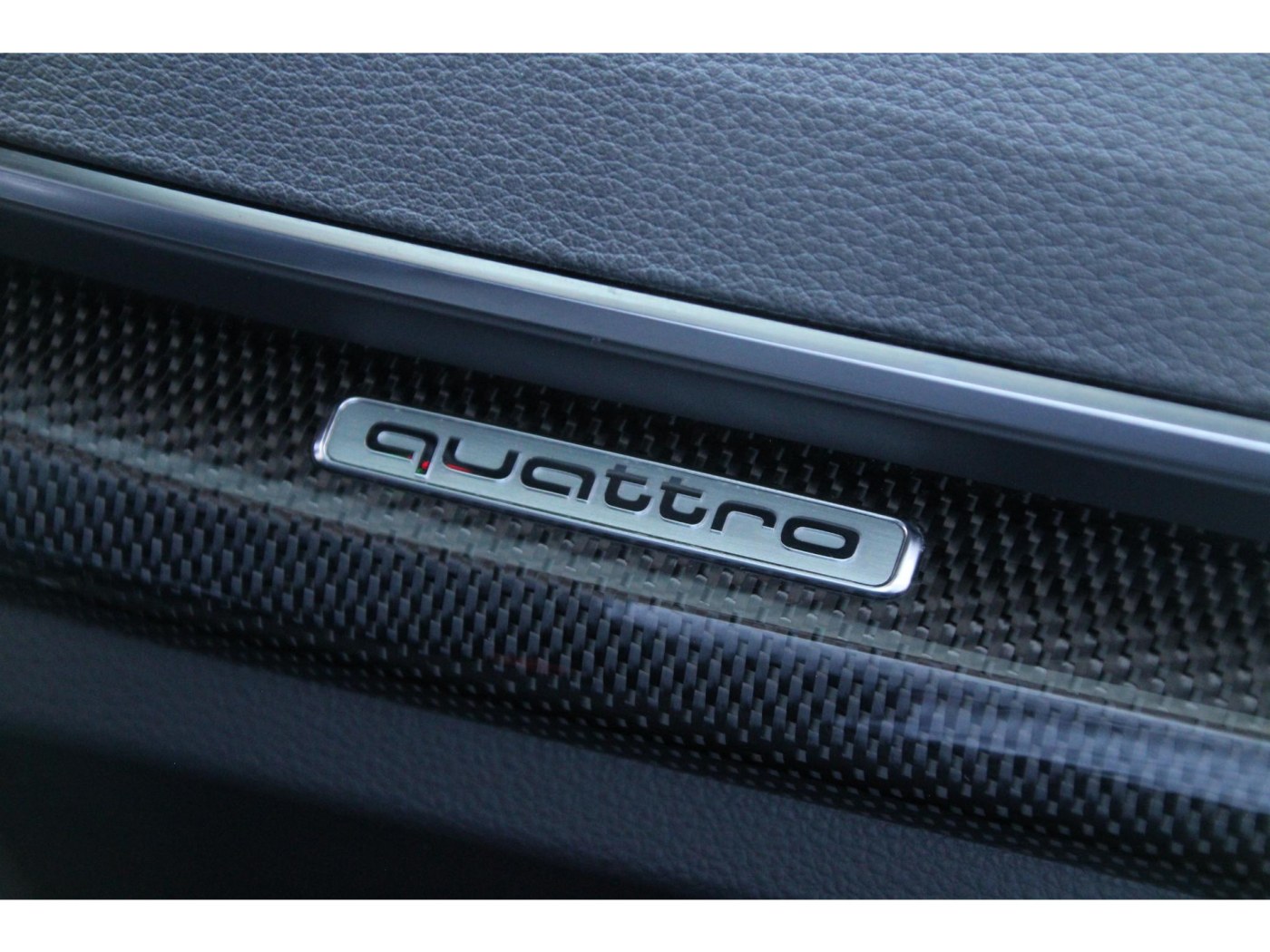 Audi Q5 2.0 TFSI quattro S Line Edition — foto 13 van 33