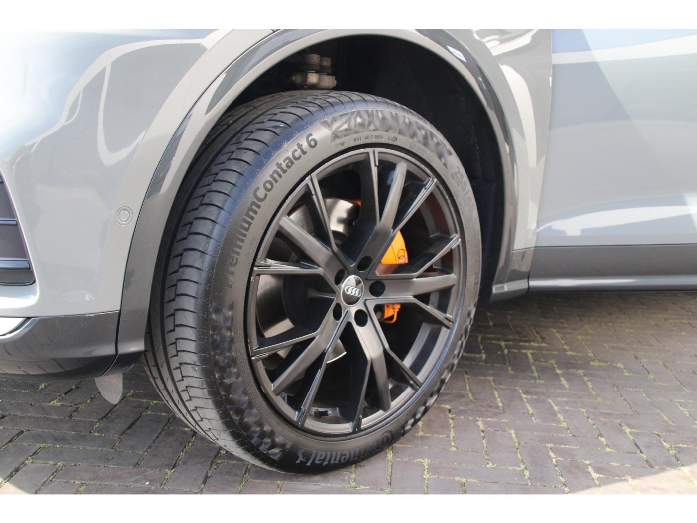 Audi Q5 2.0 TFSI quattro S Line Edition — foto 8 van 33