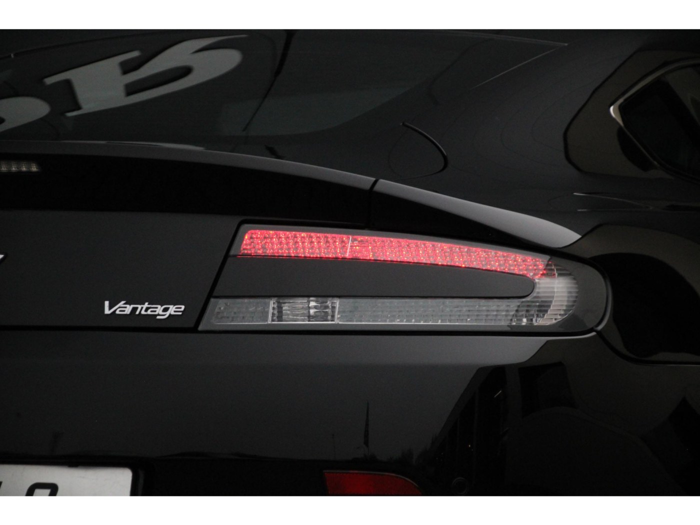 Aston Martin V8 Vantage V8 — foto 39 van 49