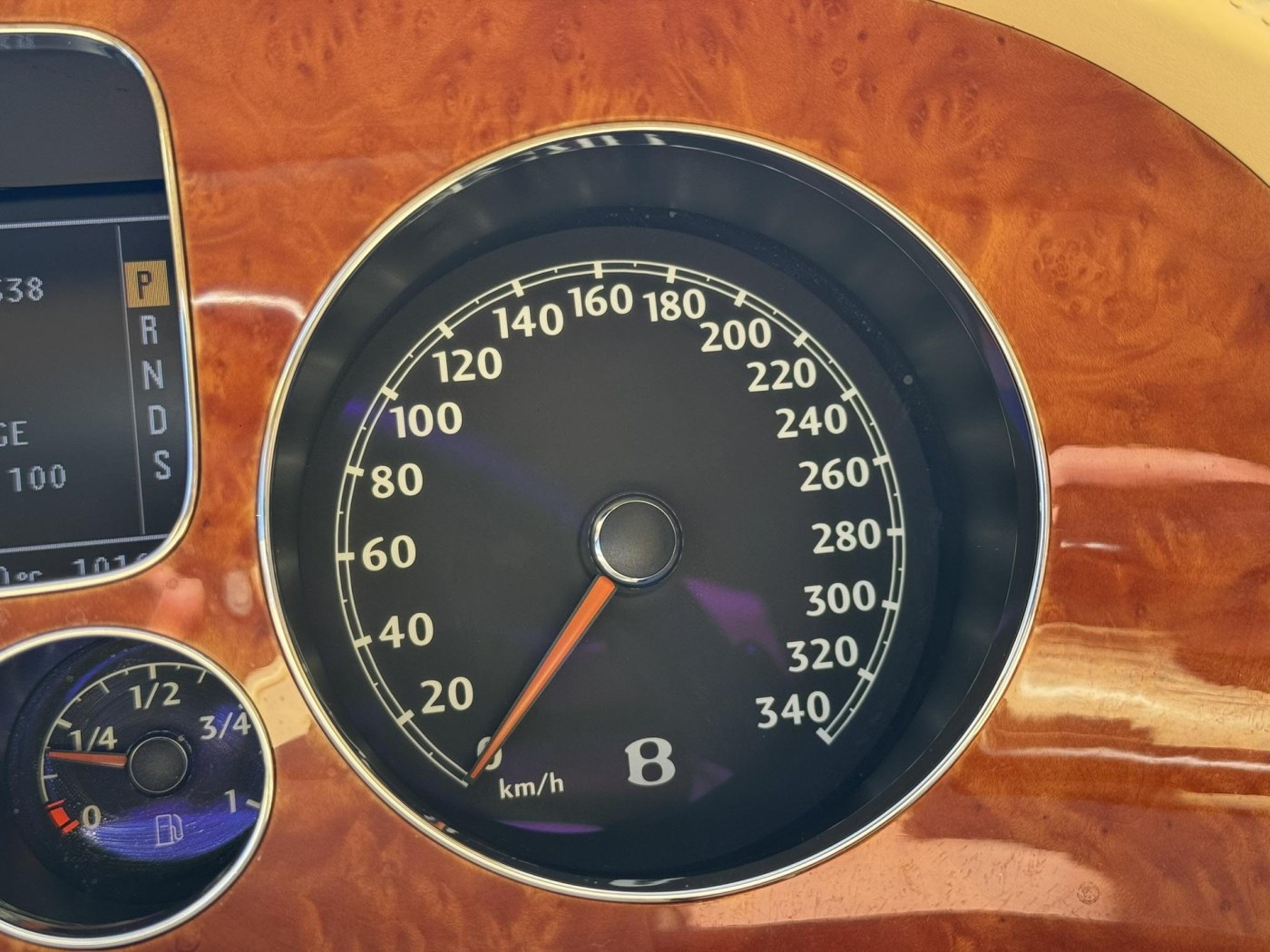 Bentley Continental GTC W12 560pk — foto 39 van 57