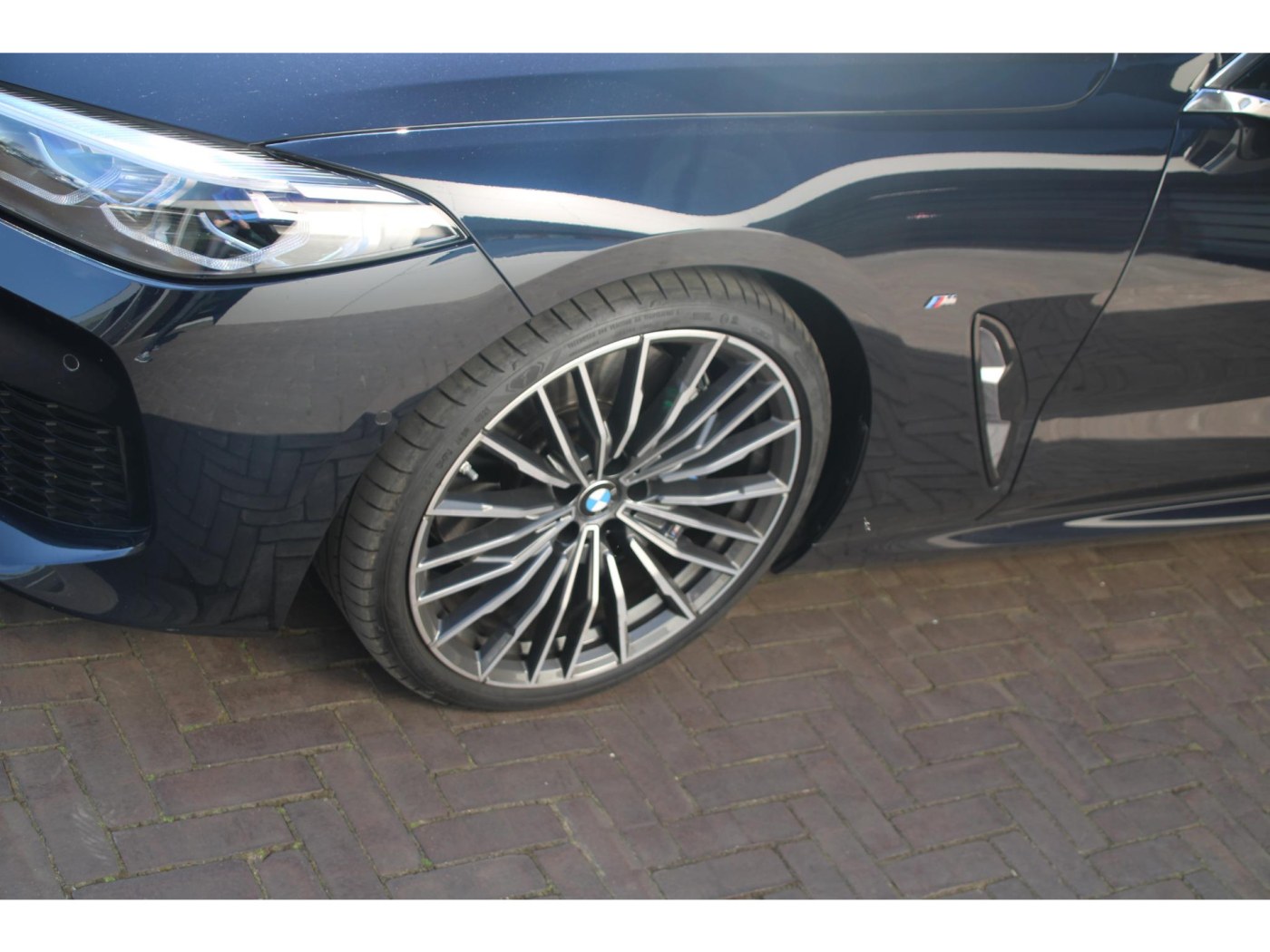BMW 8-serie 840i M-Sport — foto 10 van 51