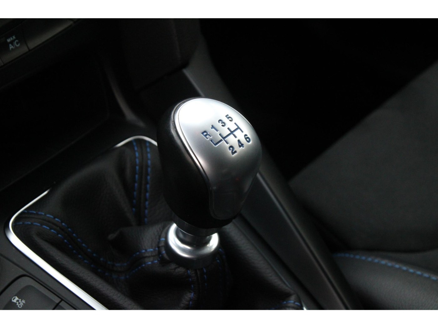 Ford Focus 2.3 RS — foto 14 van 46