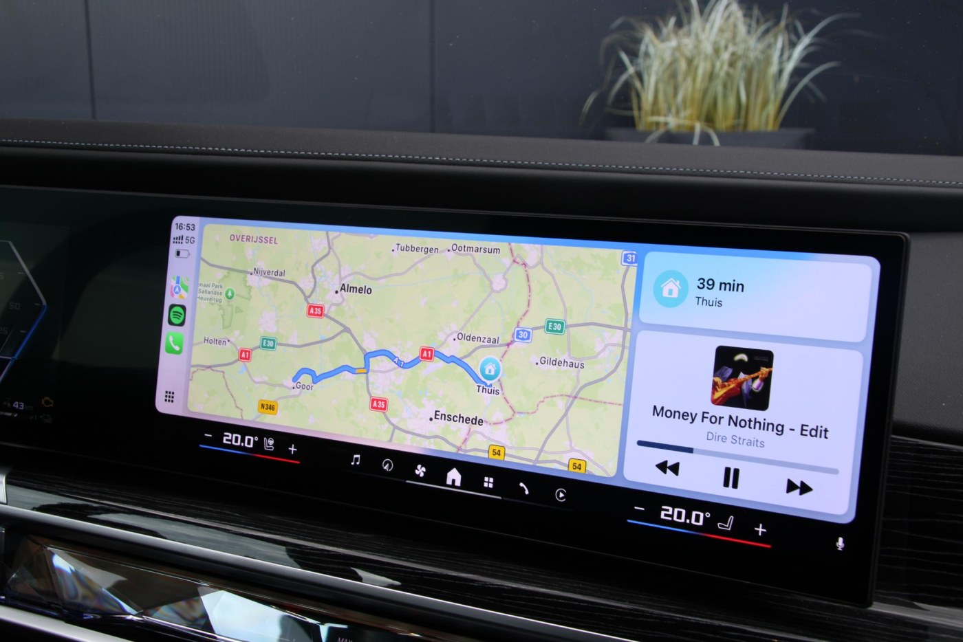 BMW 7-serie M760e xDrive M-Sport Pro — foto 16 van 34