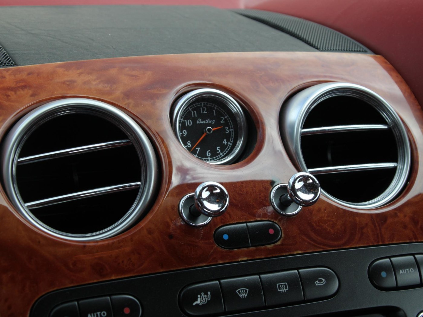 Bentley Continental GT W12 560pk — foto 6 van 30
