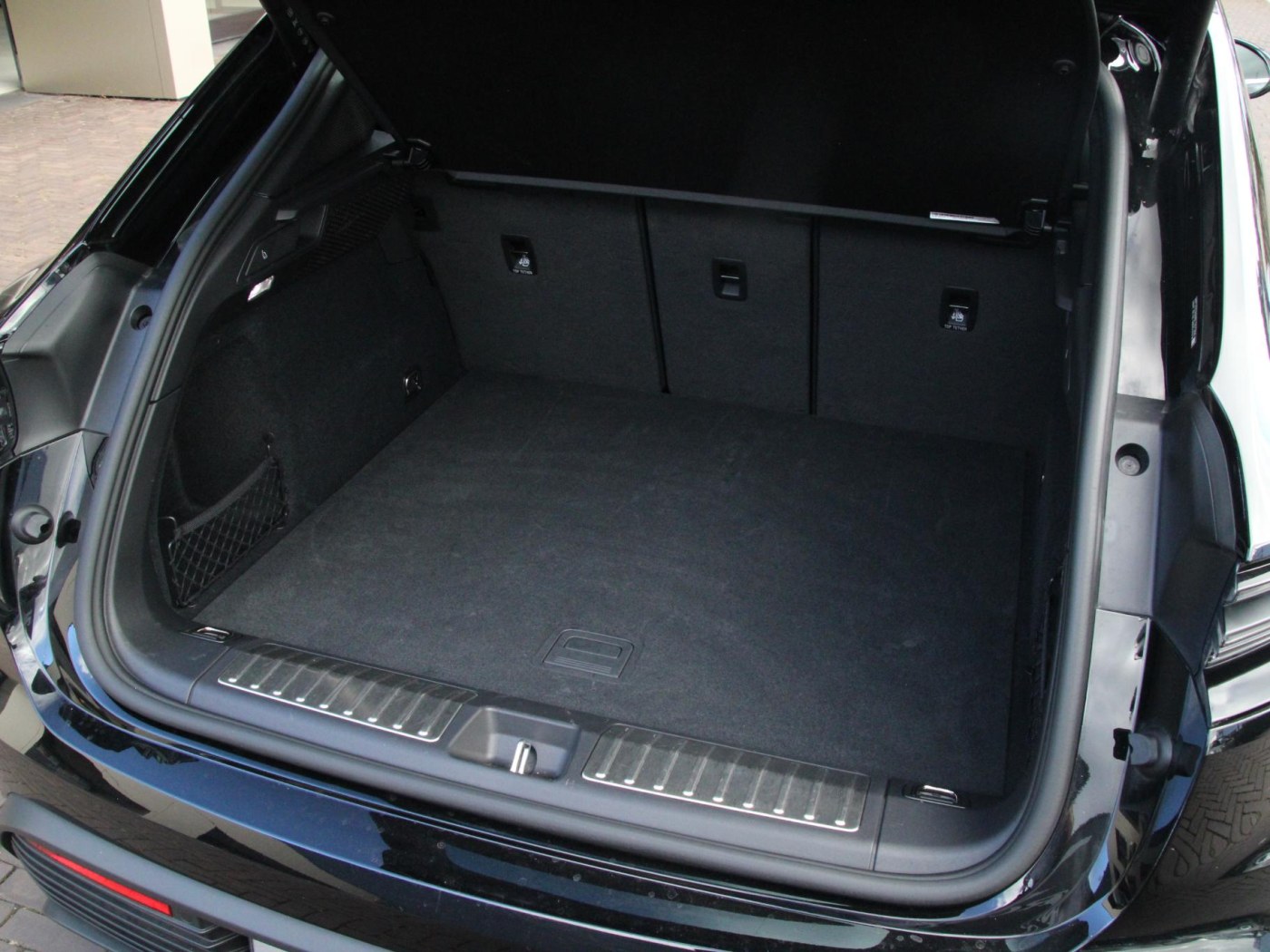 Porsche Macan 4 S 100 kWh — foto 43 van 50