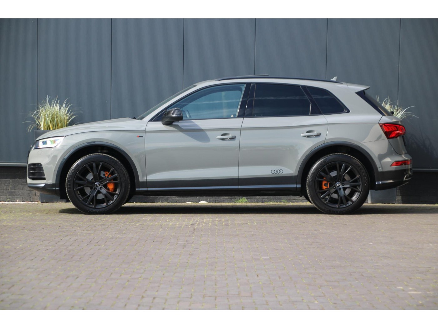 Audi Q5 2.0 TFSI quattro S Line Edition — foto 15 van 33