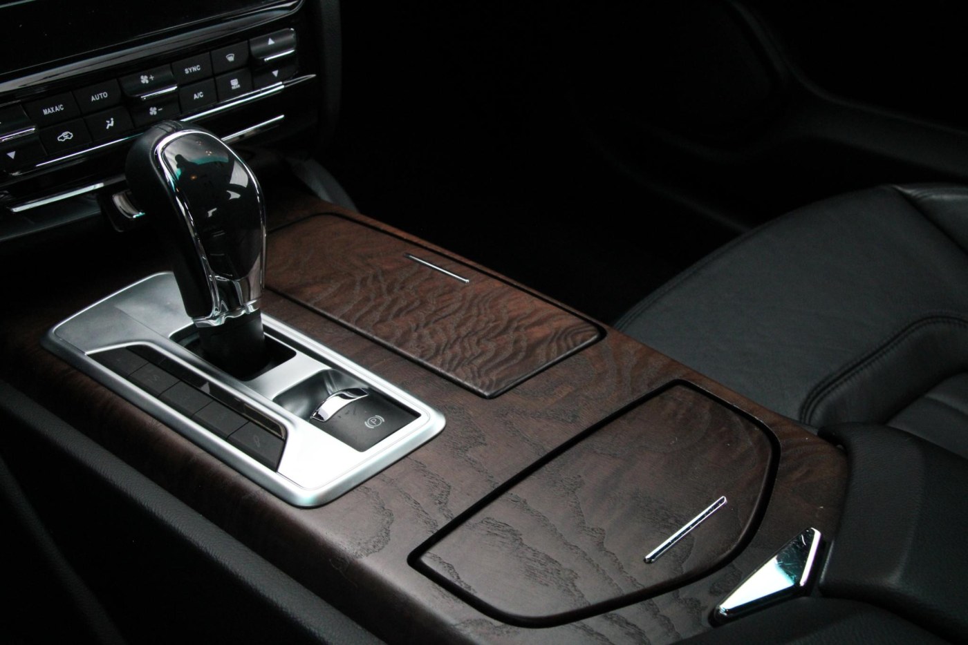 Maserati Quattroporte 3.8 V8 GTS — foto 13 van 48