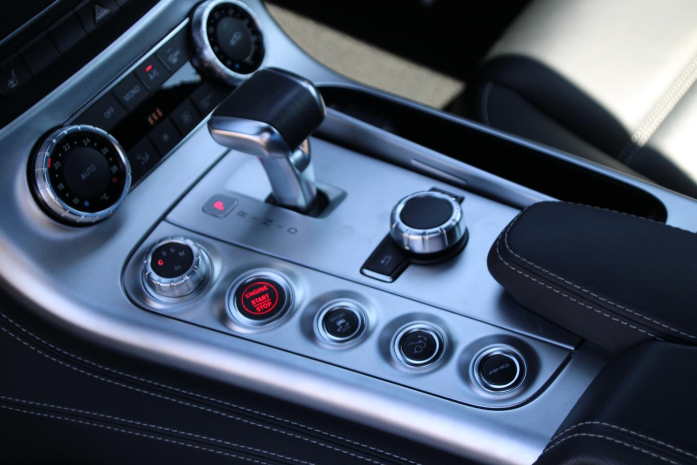Mercedes-Benz SLS AMG Coupé — foto 37 van 47