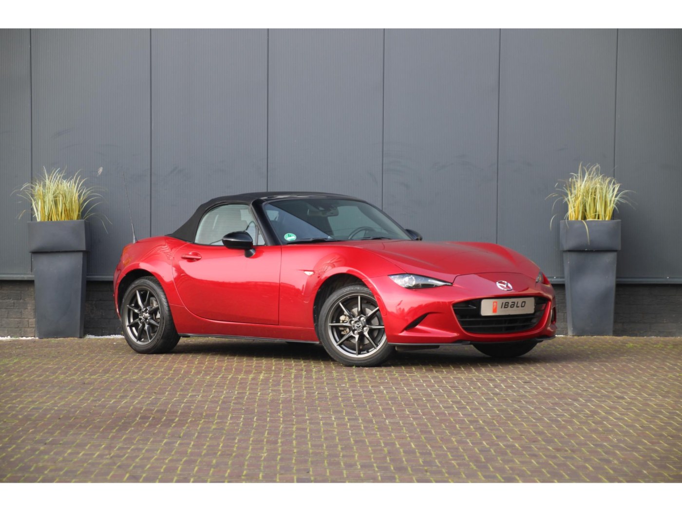 Mazda MX-5 1.5 SkyActiv-G 131 GT-M — foto 18 van 28