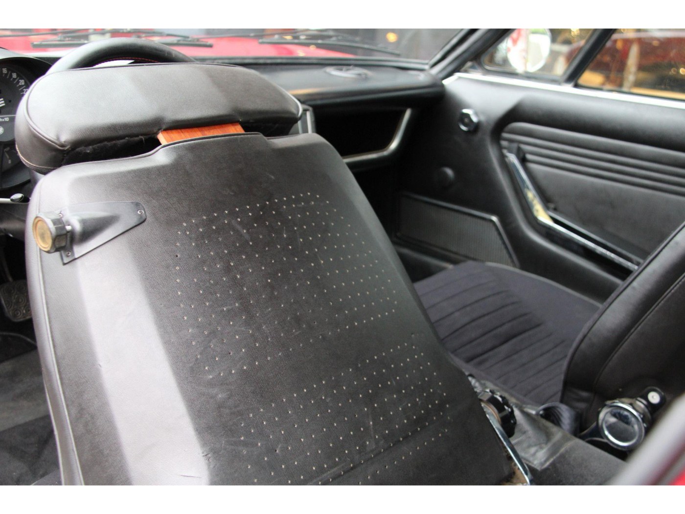 Alfa Romeo Montreal Coupé 2.6 V8 | Topstaat | ZF 5-versnellingsbak — foto 22 van 45