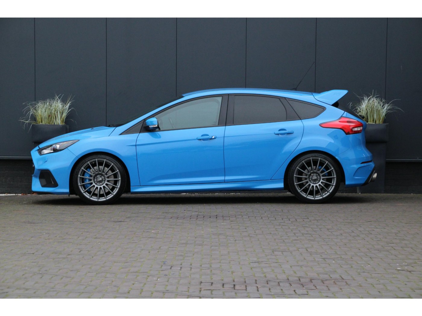 Ford Focus 2.3 RS — foto 37 van 46