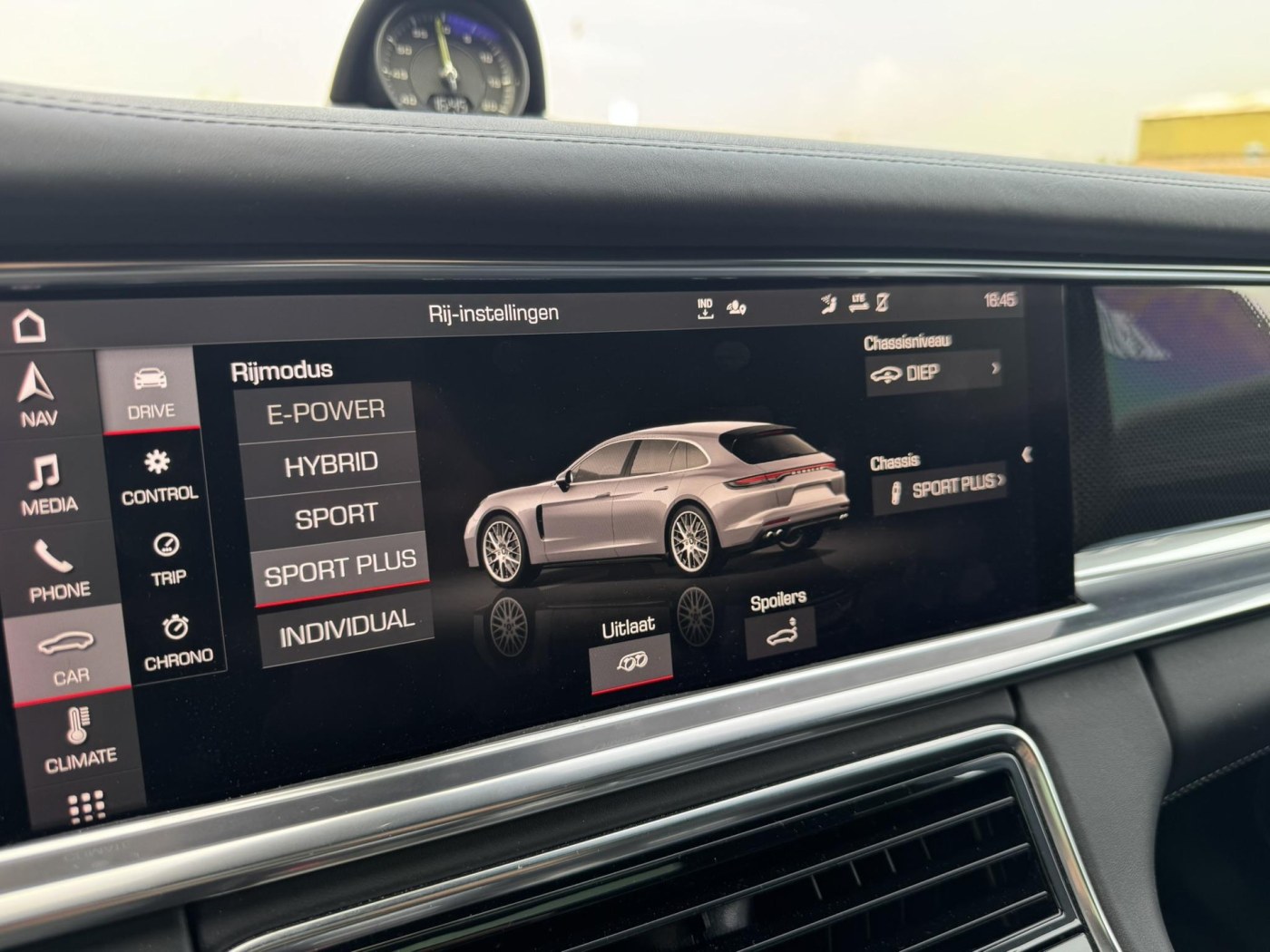 Porsche Panamera ST 4S E-Hybrid — foto 38 van 59