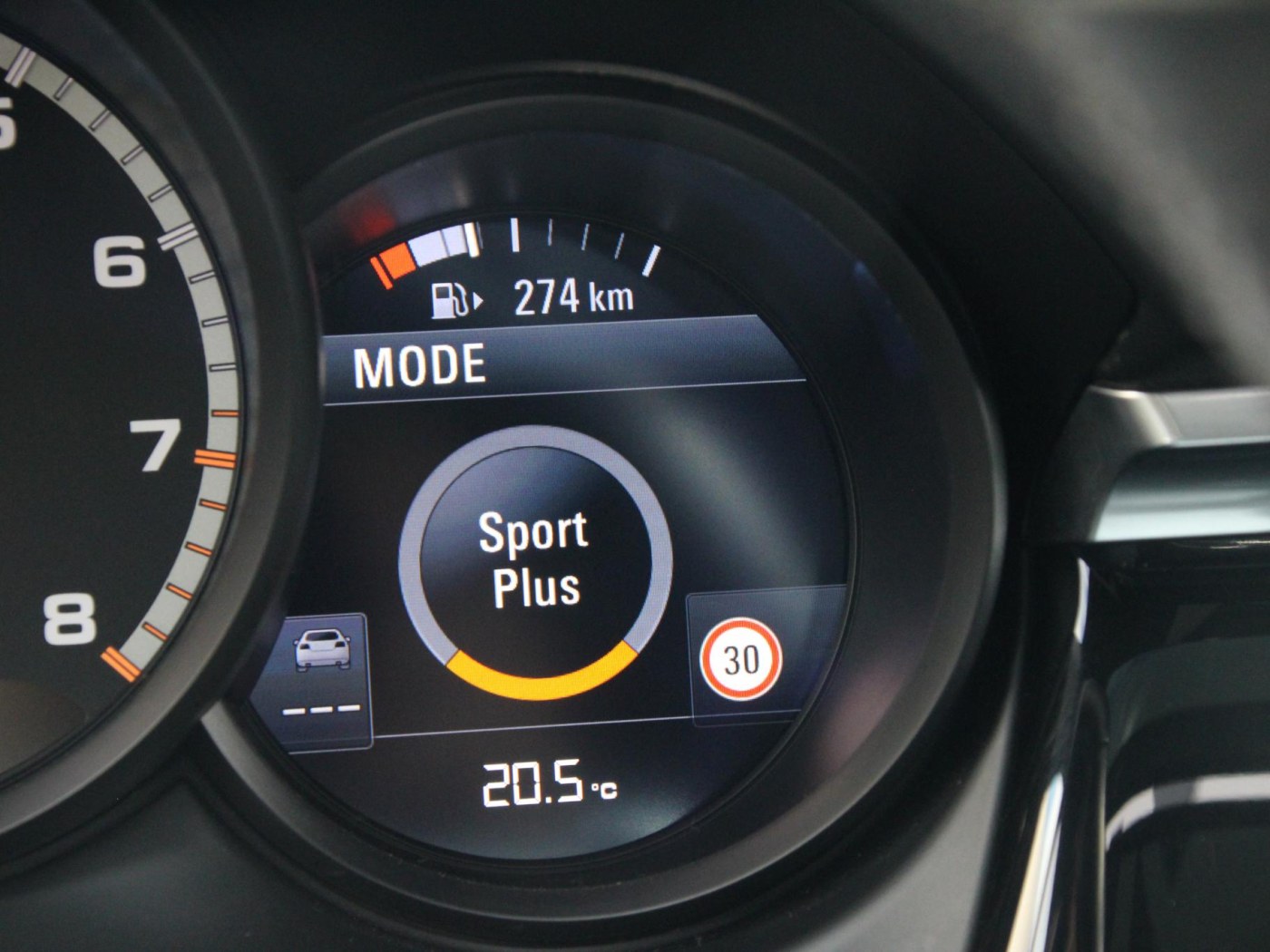 Porsche Macan 2.9 Turbo — foto 29 van 73
