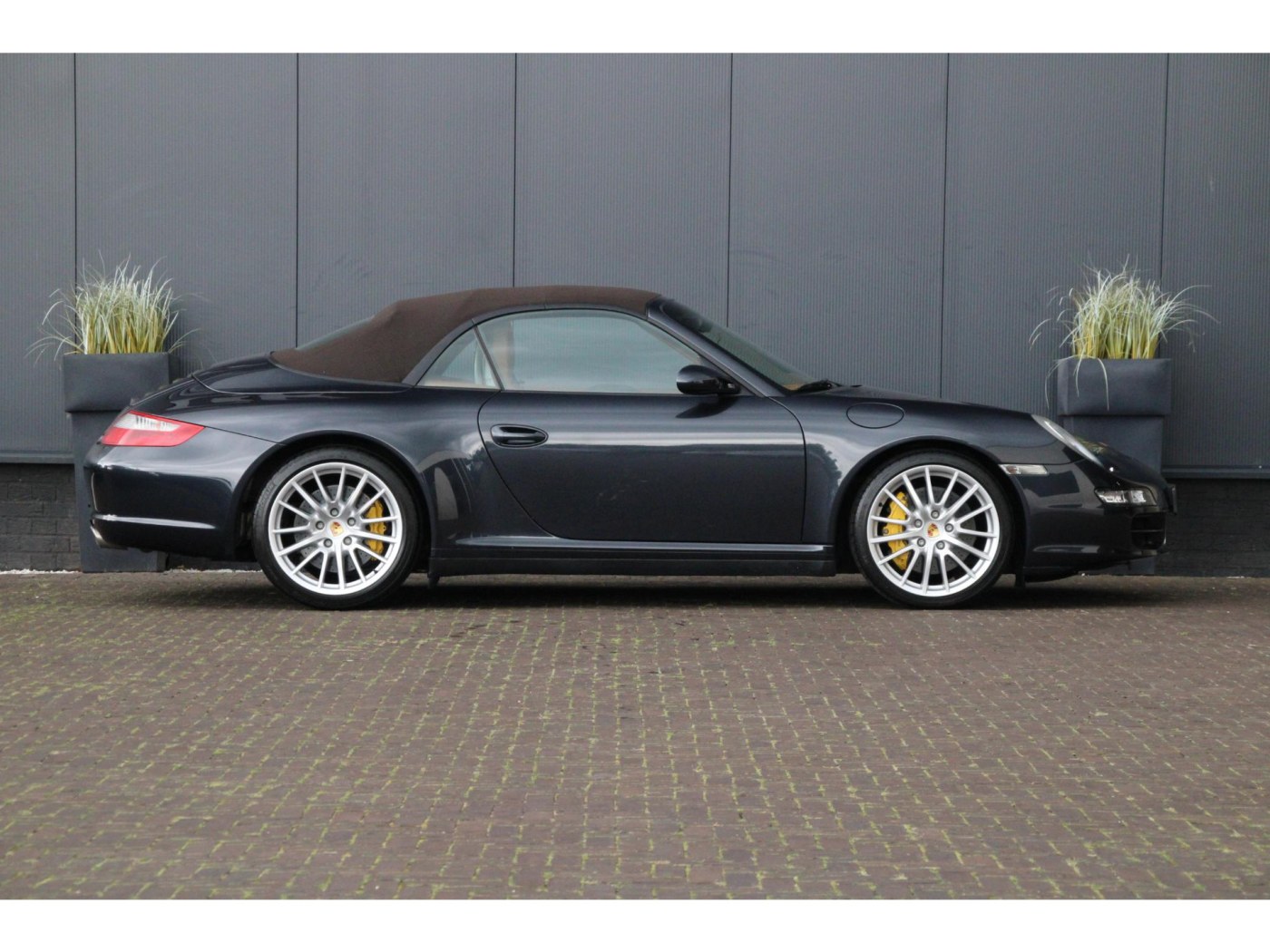 Porsche 911 Cabrio 3.8 Carrera 4S (997) — foto 13 van 40