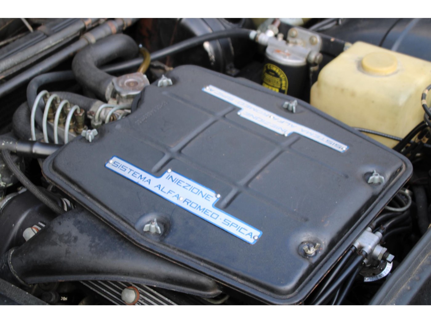 Alfa Romeo Montreal Coupé 2.6 V8 | Topstaat | ZF 5-versnellingsbak — foto 25 van 45