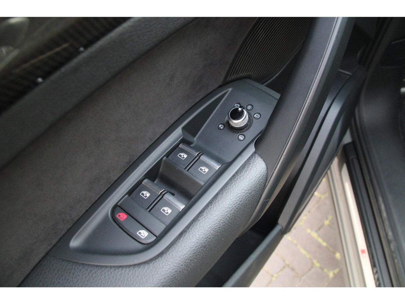 Audi Q5 2.0 TFSI quattro S Line Edition — foto 32 van 33